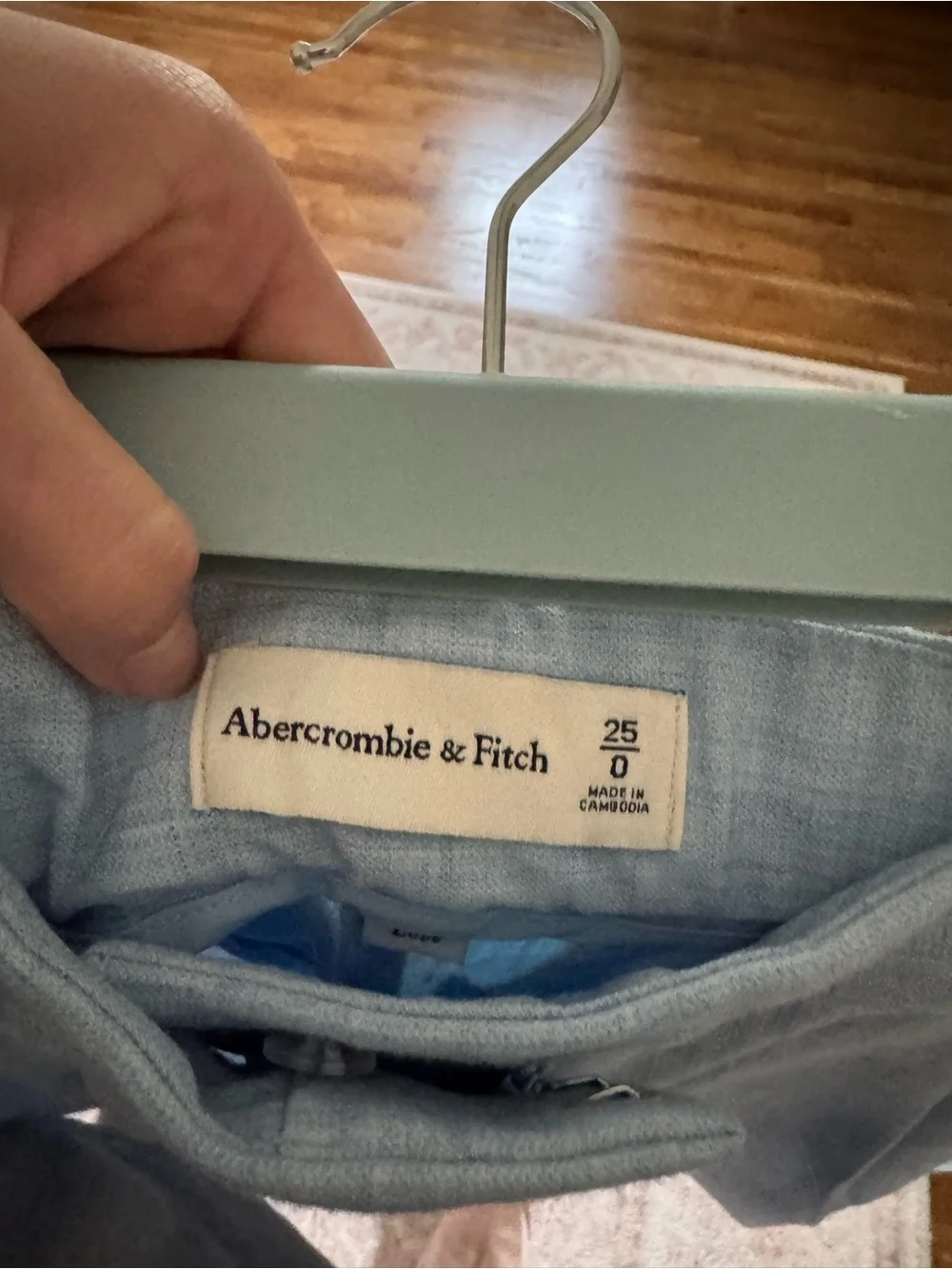Abercrombie & Fitch Pale Blue Pleated shorts - Picture 2 of 3
